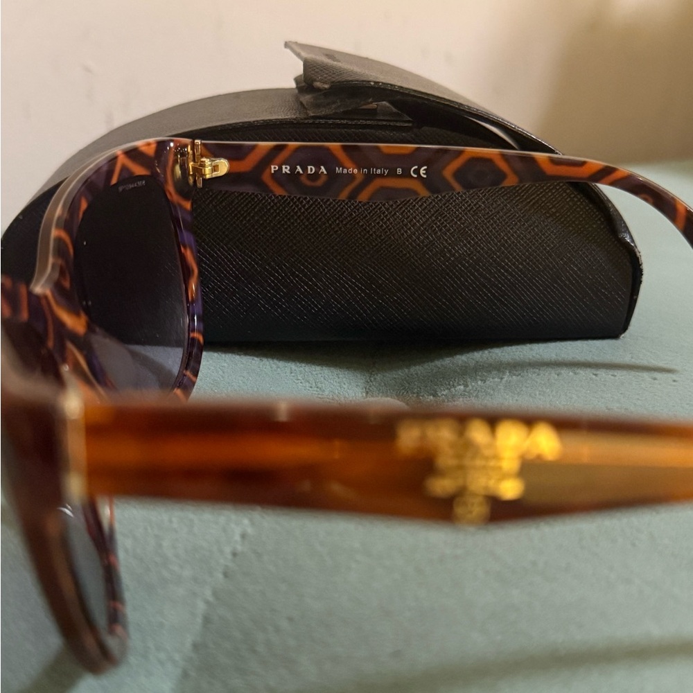 Prada Women's Brown Sunglasses - Picture 4 of 7